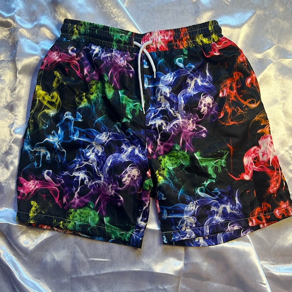 BOYS COLORFUL PRINT SWIM TRUNKS
